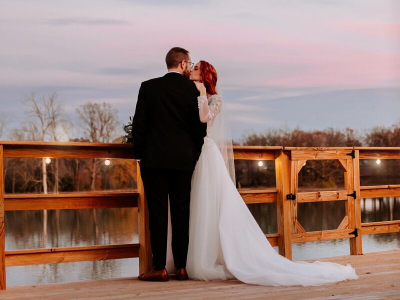 Romantic Winter Wedding Venue in Central Arkansas