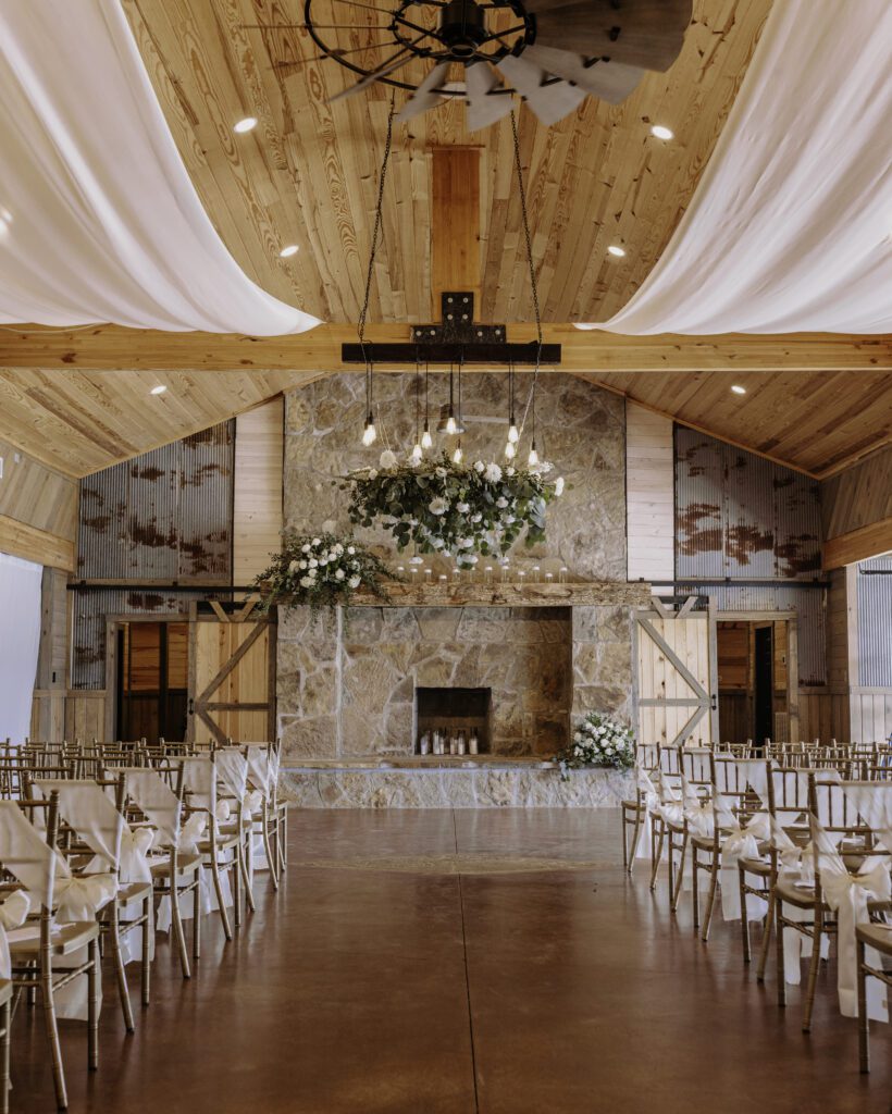 elegant classic central arkansas wedding venue